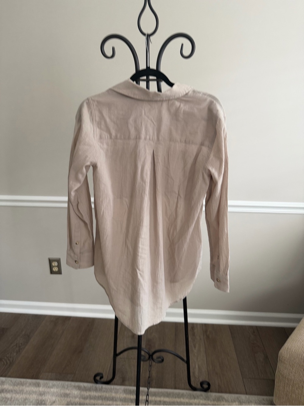 Club Monaco Cotton Button Down Shirt XS Textured Gauze Hi Low Pocket Top - Picture 2 of 5